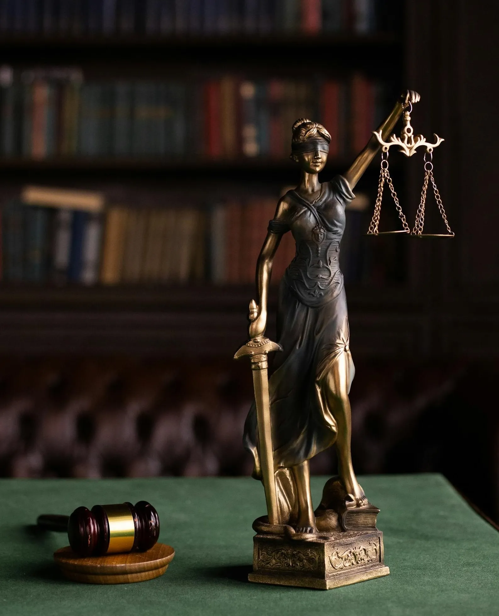 Lambru & Bradeanu - avocat